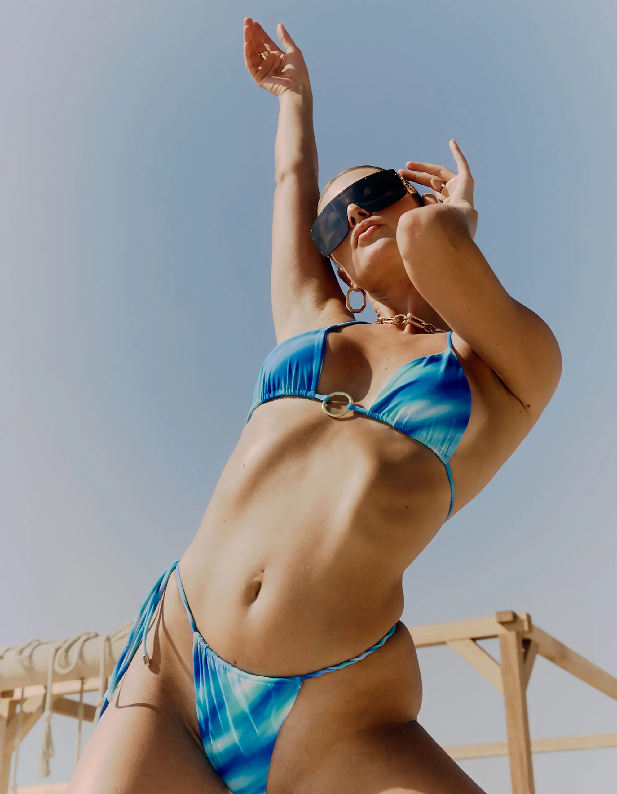 TIE-AROUND-RUCHED-BOTTOM-BLUE-STRIPE